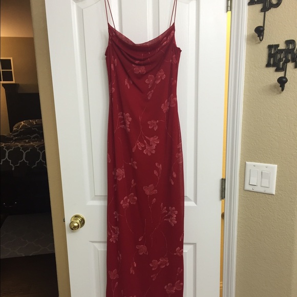 BYER TOO! Junior's formal dress