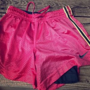 Pink NIKE shorts! ✔️