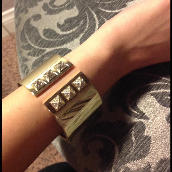 Gold cuff studs Victoria secret