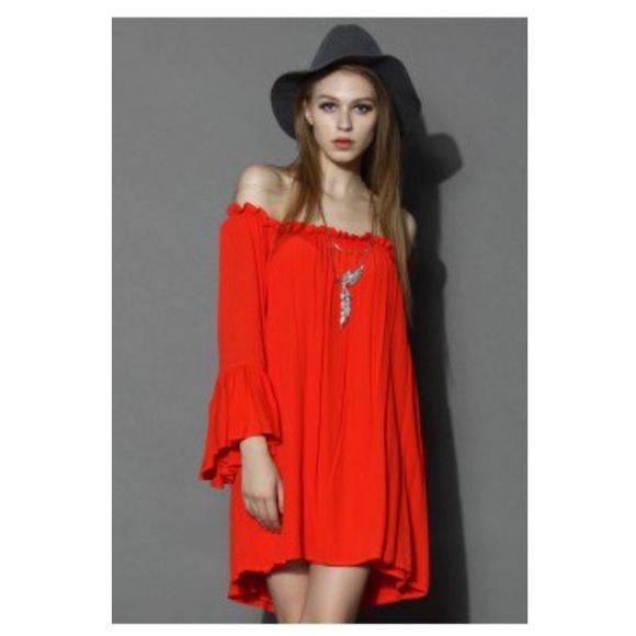 Dresses - Off the shoulder dress never worn accepts 🅿️🅿️ Dresses - Off the shoulder dress never worn accepts 🅿️🅿️