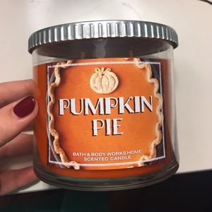 Unused Bath&Body Works "Pumpkin Pie" 3-Wick Candle