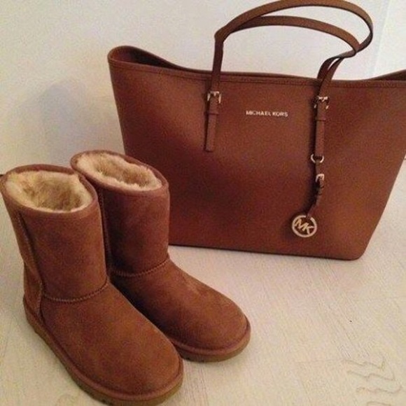 Authentic Michael Kors Jet Set Travel Tote