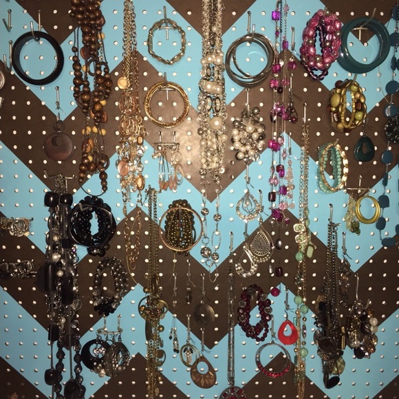 Meet Your Posher - Picture 4 of 4