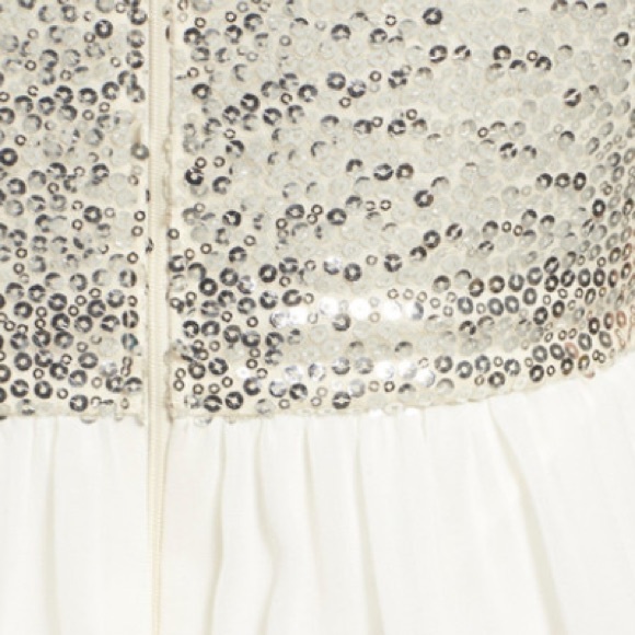 Nordstroms Wayin formal dress no trades - Picture 3 of 4