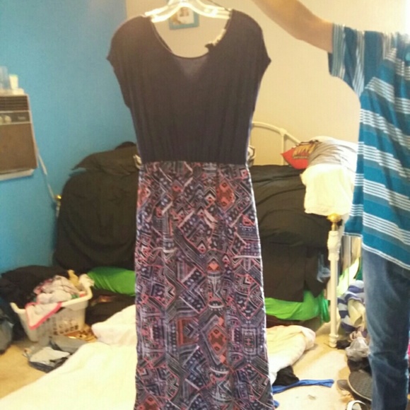 Slit back Maxi dress!
