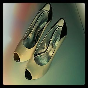 Gianni Bini Peep Toe Heels