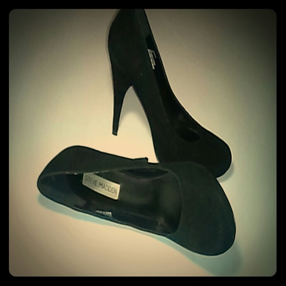 Steve Madden Trinitie Black Leather Pump