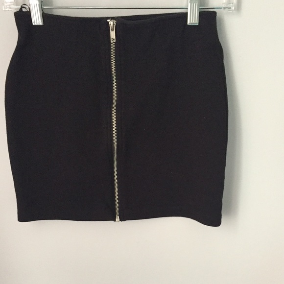 Black H&M skirt !