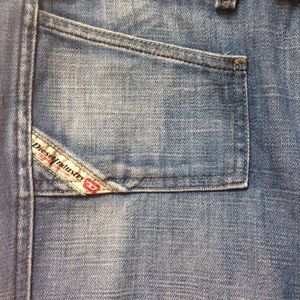 Diesel Jeans Hush Size 29 Destroyed Boot Cut