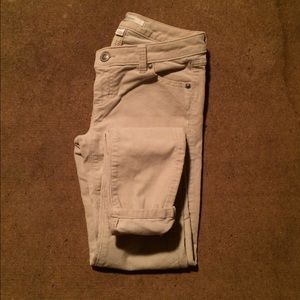 Fitted Cream LC Cords