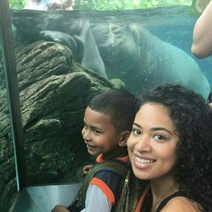 Meet your Posher, Brooke