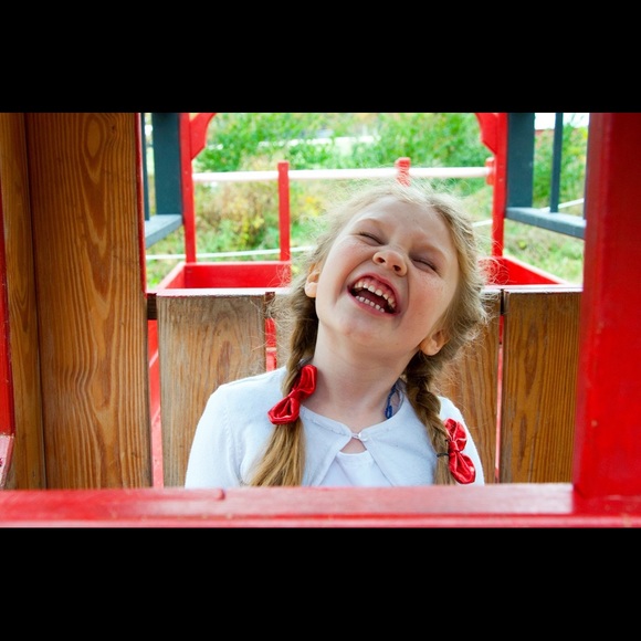 Meet your Posher, Kat๐ป - Picture 3 of 5