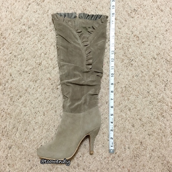 Charlotte Russe Ruffles Boots - Picture 4 of 4
