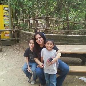 Meet your Posher, Claudia