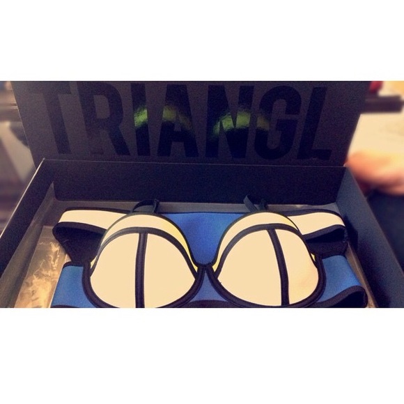 Poppy Triangl Bikini ( Blue Crush )