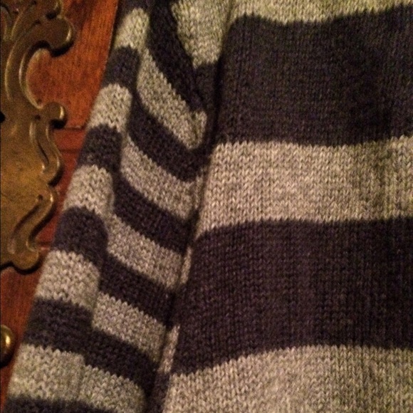 AE Cozy Knit Striped Cardigan - Picture 2 of 3