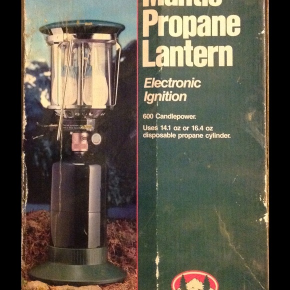 Twin mantle propane lantern