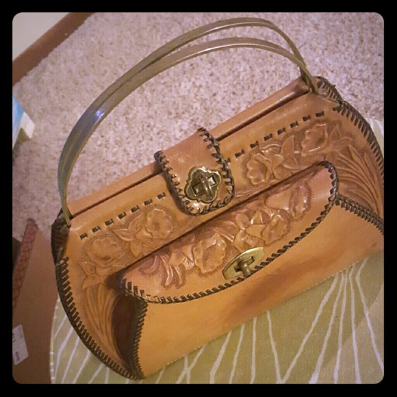Vintage leather purse