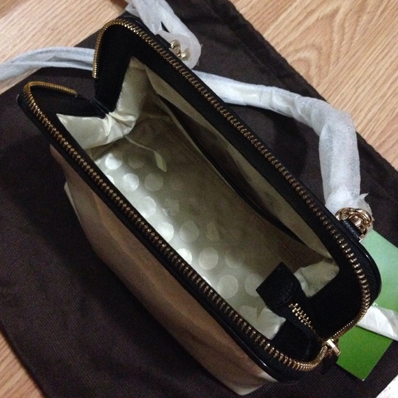 πSOLD in bundleπNWOT Kate Spade crossbody - Picture 2 of 4