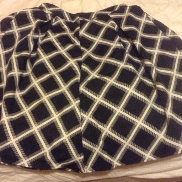 Plaid midi skirt
