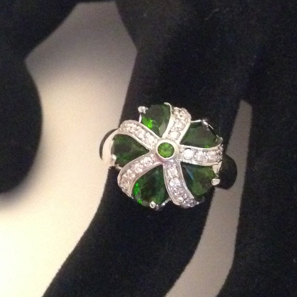 💯% 925 Silver green Diopside CZ SZ 5 ring ⭐️💚💕