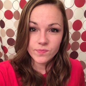 Meet your Posher, Kelli