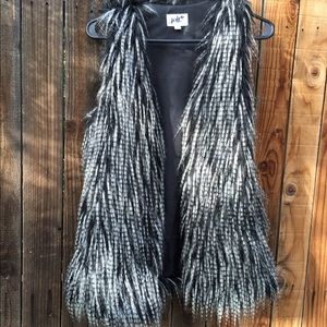 Jolt faux fur vest