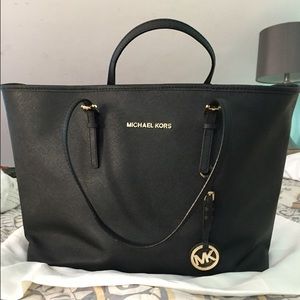 Michael Kors large jet set tote