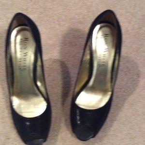 Ron White, all day navy blue heels