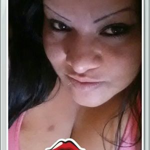 Meet your Posher, Yesenia