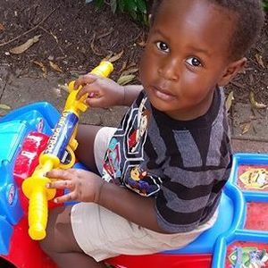 Meet your Posher, Ebony