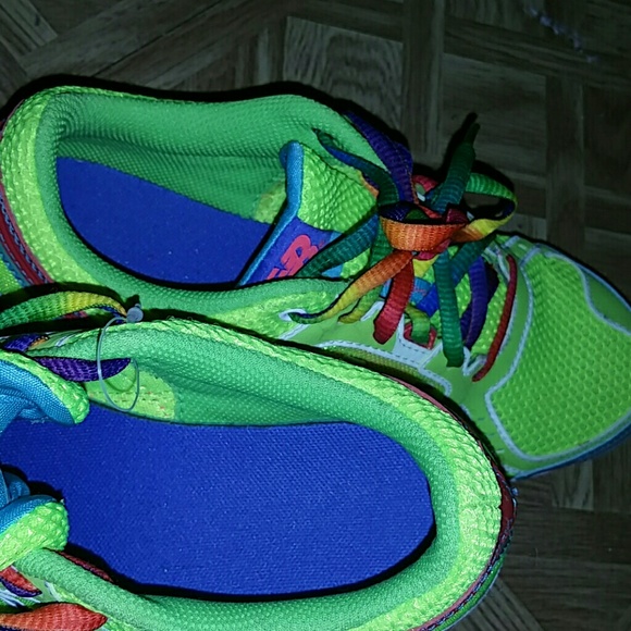 💚New Balance Shoes💚 - Picture 4 of 4