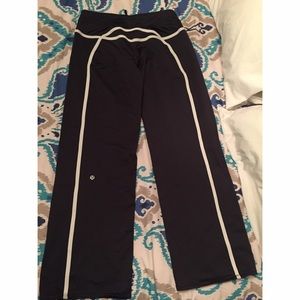 Lululemon athletic pants size 8