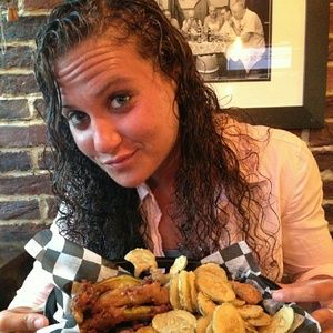 Meet your Posher, Whitney