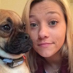 Meet your Posher, Lacey