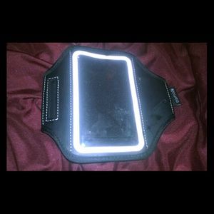 Duro Arm band holds Cell any size / ipod/mp3