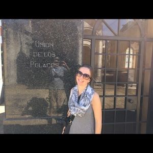 Meet your Posher, Eva