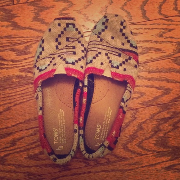 TOMS Aztec