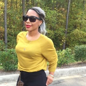 Meet your Posher, Moniqua