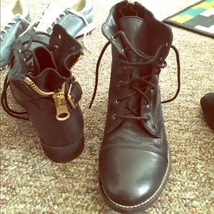 Aldo leather combat boots size 7