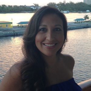 Meet your Posher, Leonor