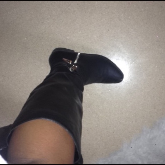 Boots - Picture 3 of 3