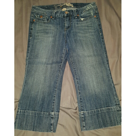Jean Capris - Picture 2 of 3