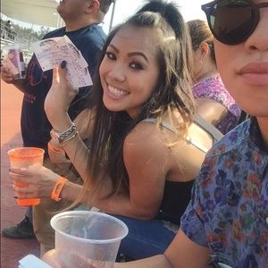 Meet your Posher, Saly