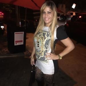 Meet your Posher, Naomi