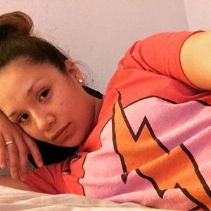 Meet your Posher, Cynthia