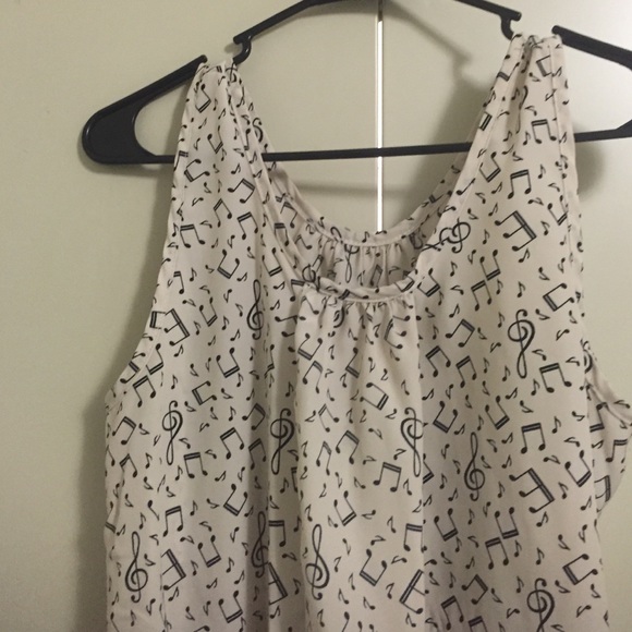 Music note high low top