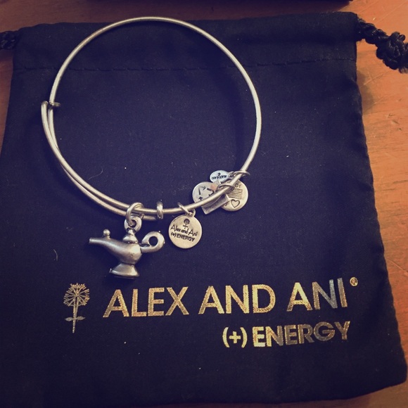 lamp-of-light-charm-bracelet Alex and Ani
