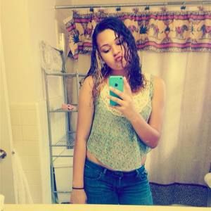 Meet your Posher, Caroline