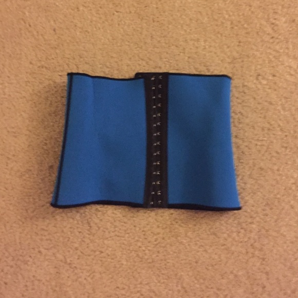 Waist trainer